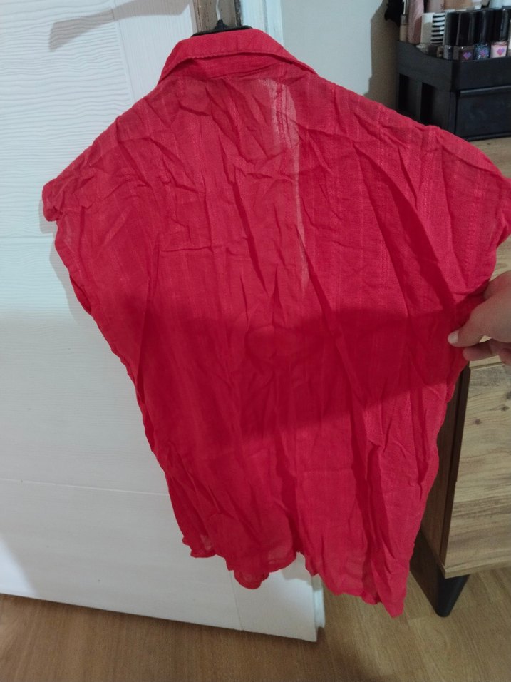 Düğmeli Kırmızı Kadın Gömlek - Görsel 3