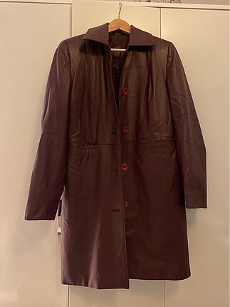 Bordo kahve vintage deri ceket Tek sorunu cep üstü de nokta şekl