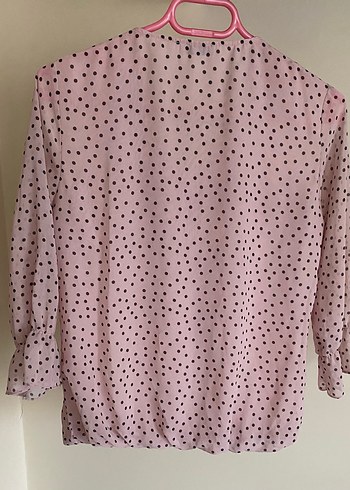 Puantiyeli Pembe V Yaka Fırfırlı Kadın Bluz - Görsel 4