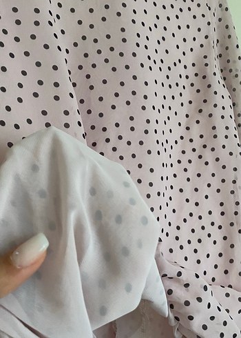 Puantiyeli Pembe V Yaka Fırfırlı Kadın Bluz - Görsel 5