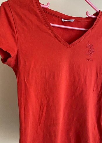 Kısa Kollu V Yaka Kırmızı Polo Tişört - Görsel 3