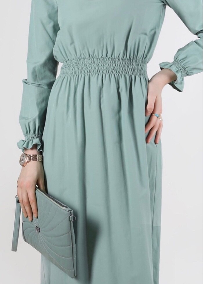 AQUA BELİ VE MANŞETLERİ BÜZGÜLÜ ELBİSE - Görsel 2