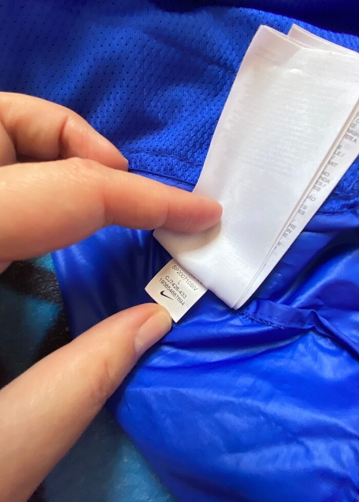 Nike yağmurluk - Görsel 4