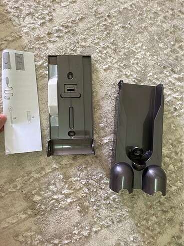 Dyson dik süpürge duvar monte aparatı