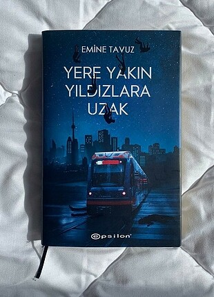 Yere Yakın Yıldızlara Uzak (posterli)