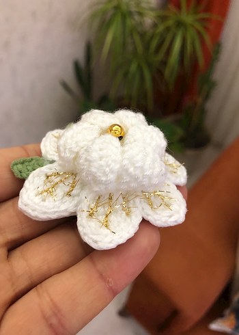 Örgü Beyaz Çiçek toka - Görsel 4