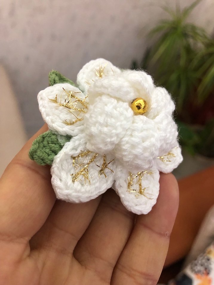 Örgü Beyaz Çiçek toka - Görsel 2