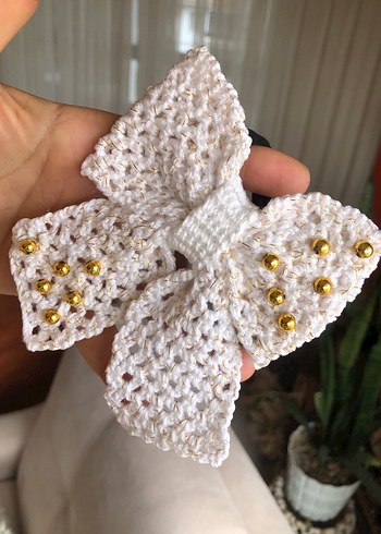 Beyaz Örgü Kumaş Fiyonk Saç Aksesuarı - Görsel 3