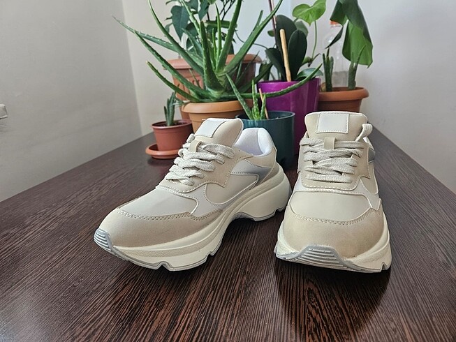 38 Beden beyaz Renk Flo spor ayakkabı