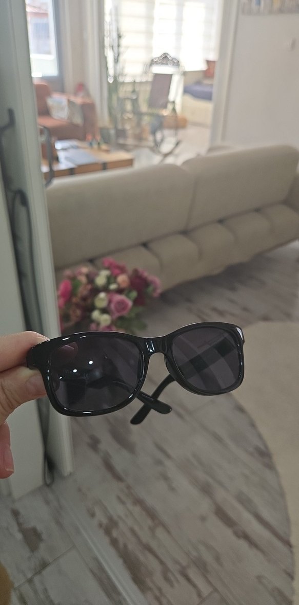 Klasik Siyah çocuk Güneş Gözlüğü - Görsel 2