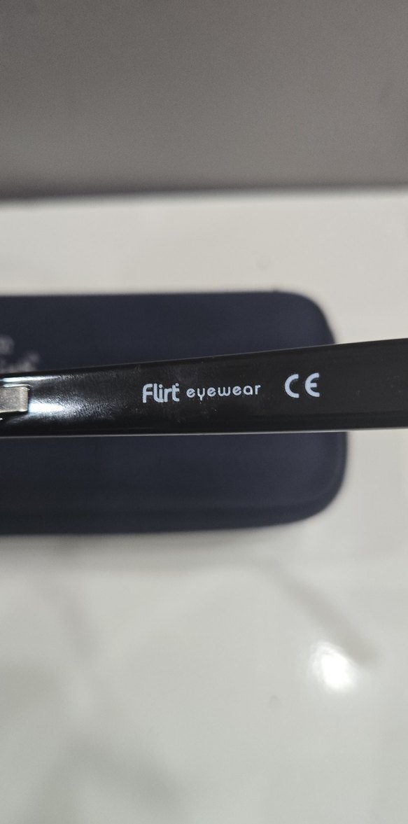 Klasik Siyah çocuk Güneş Gözlüğü - Görsel 4