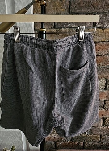 10 Yaş Beden Şort
