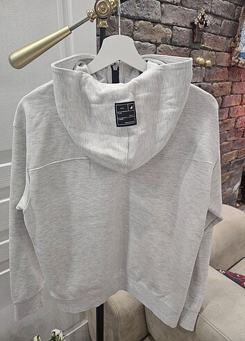 11-12 Yaş Beden Zara sweatshirt 
