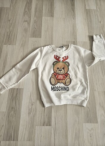 MOSCHINO