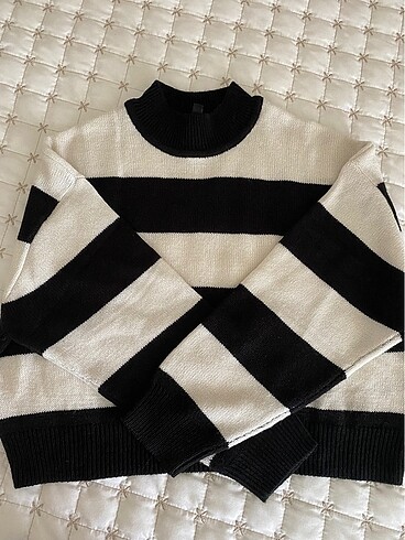 H&M Kazak
