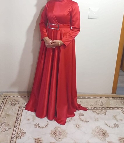 Kapalı Abiye Elbise