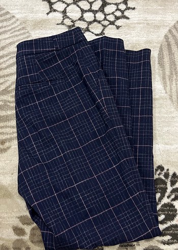 Kadın Lacivert Kareli Pilili Kumaş Pantolon - Görsel 2