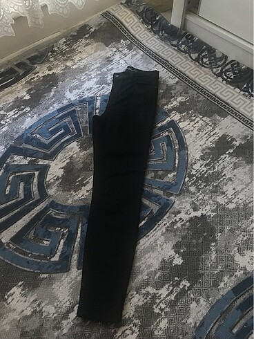 36 Beden siyah Renk Yüksek bel dar paça jeans