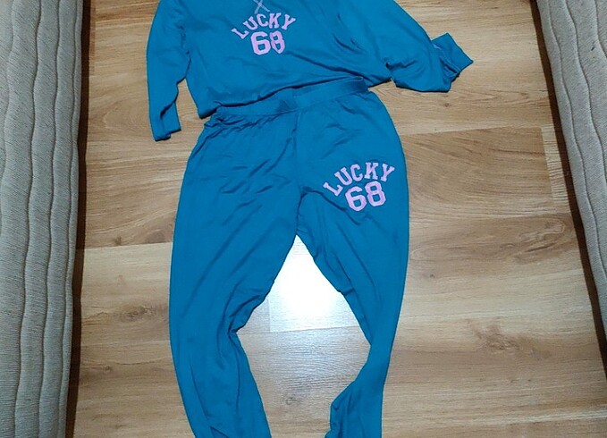 Pijama takimi