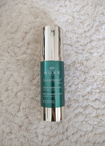 Nuxe nuxuriance ultra serum