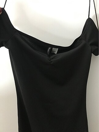 36 Beden siyah Renk H&M önü büzgülü madonna yaka elbise