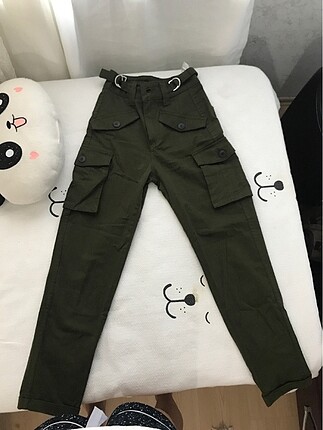 Bershka Kargo pantolon