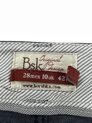 38 Beden gri Renk Bershka Düz Kesim %70 İndirimli.