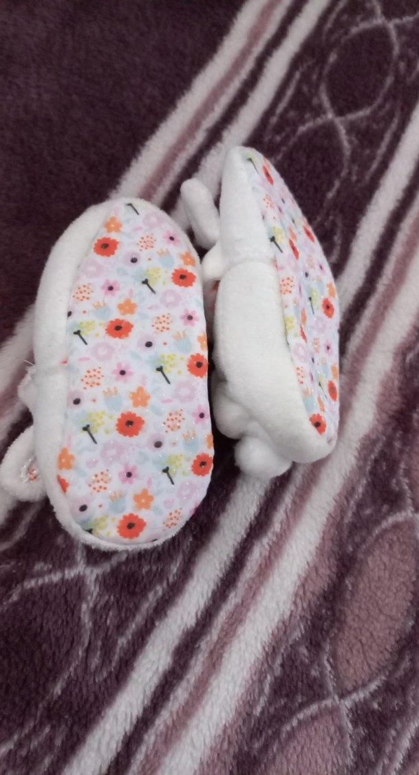 Kız Çocuk Beyaz Nakışlı Sıcak Ev Terliği - Görsel 2