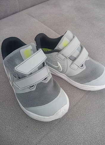 26 Beden gri Renk Nike ayakkabı