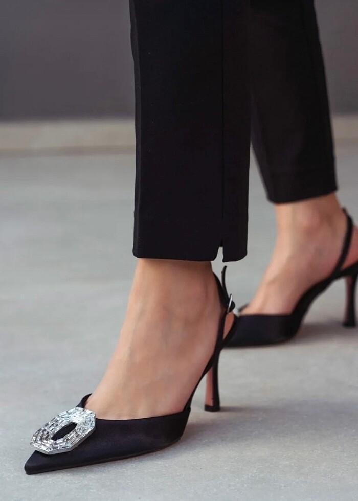 Taşlı topuklu ayakkabı - Görsel 3