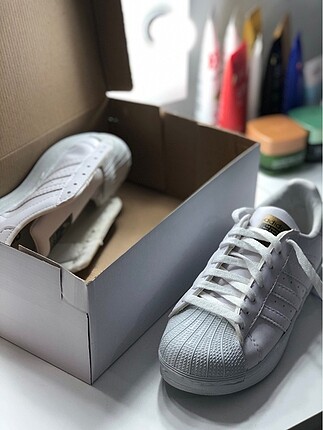 Adidas superstar