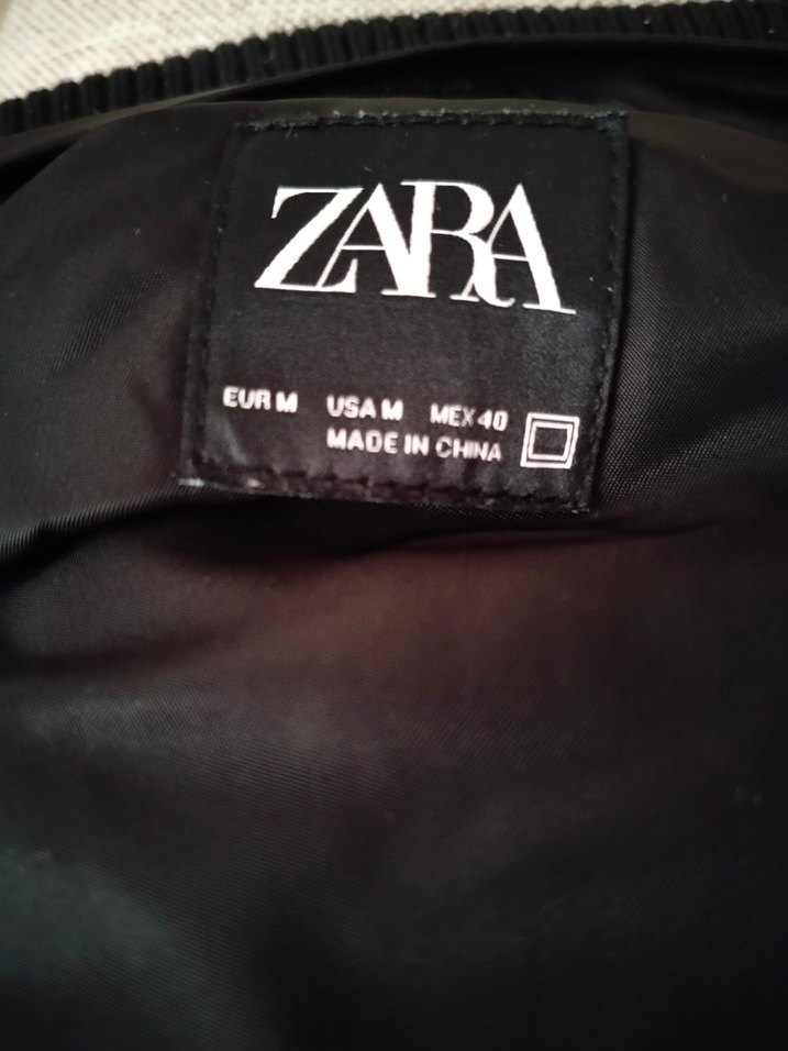 Düğmeli Siyah Baskılı mont - Görsel 4