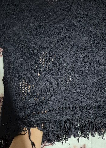 Siyah V Yakalı Kısa Kollu Örgü Kazak - Görsel 2