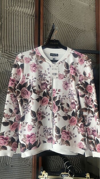 Floral desenli hırka