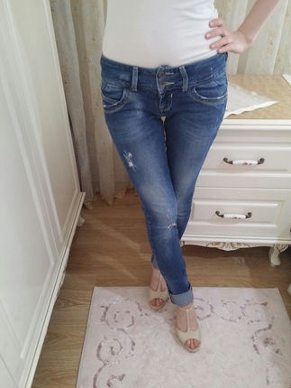 Yırtık Jean