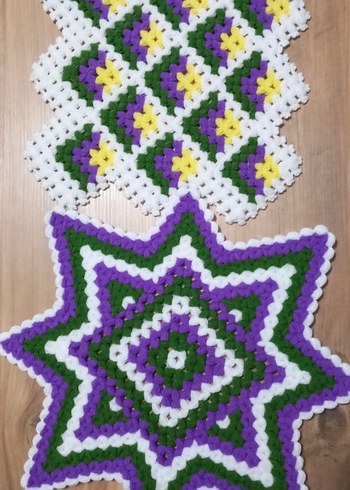 El Örgüsü Renkli Yıldız ve Kare Motifli lifler