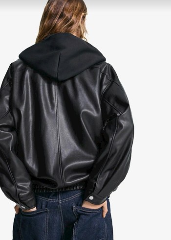 xs Beden bershka deri ceket