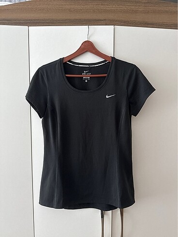 Orijinal Nike spor t-shirt