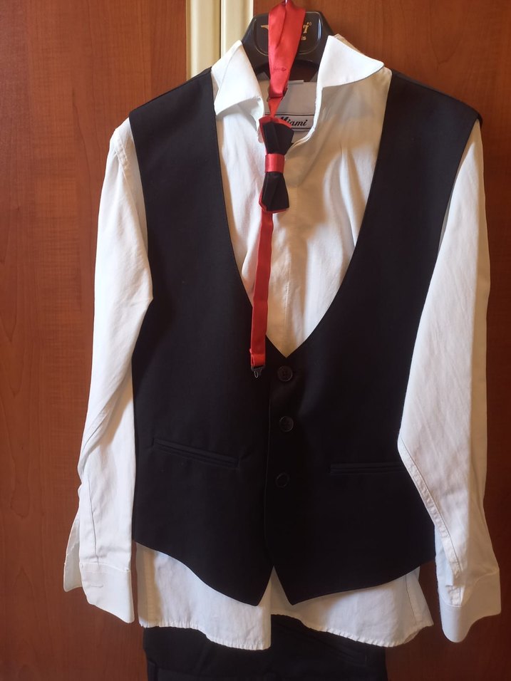 10 yaş takım elbise - Görsel 3