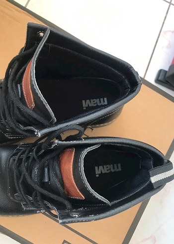 Siyah Deri Bağcıklı Erkek Bot - Görsel 2