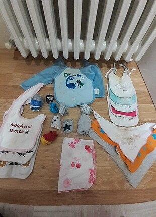 Bebek önlük ve çorap 
