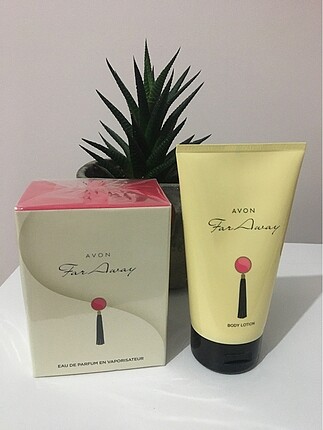 Far Away parfüm 50 ml + vücut losyonu + rool on 3lü set