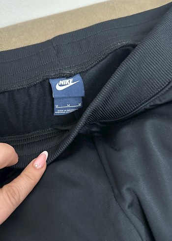 Nike Kız Siyah Fermuarlı Eşofman Altı - Görsel 4