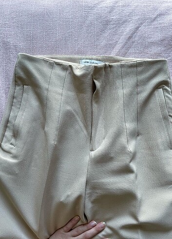 Zara model krem pantolon 