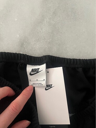 m Beden Nike straplez