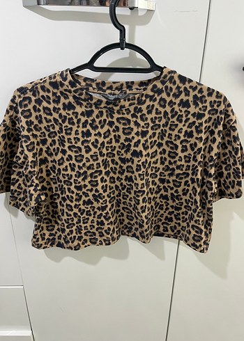 Leopar Desenli Kısa Kollu Crop Top
