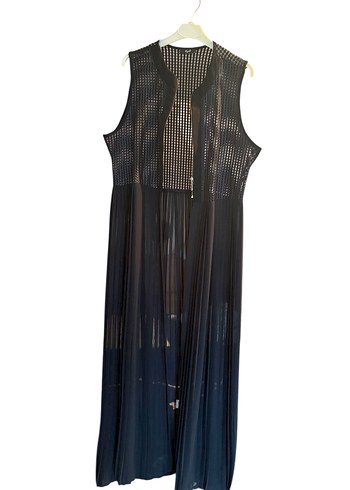 Uzun Pilili Siyah Gotik Kadın Yelek - Görsel 3