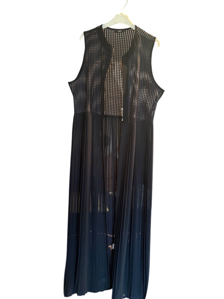 Uzun Pilili Siyah Gotik Kadın Yelek - Görsel 3