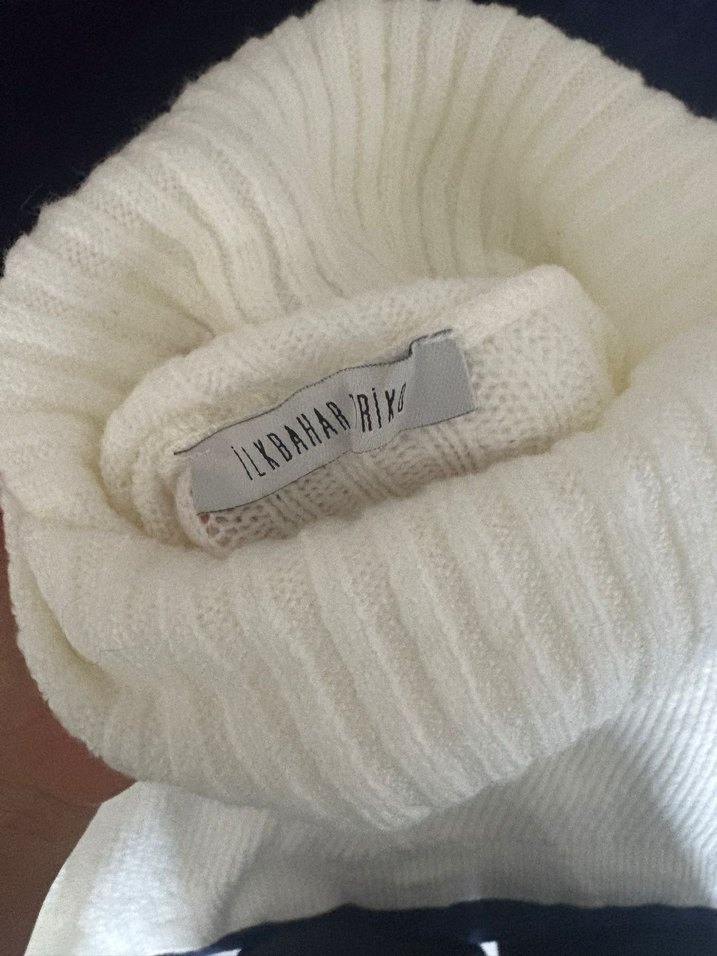 Beyaz Boğazlı Triko Kadın Kazak - Görsel 4