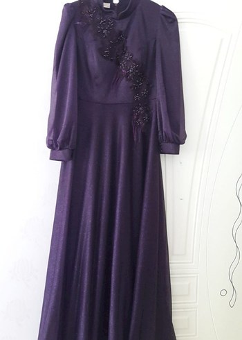 Mor Uzun Abiye Elbise Yüksek Yakalı Nakışlı - Görsel 2
